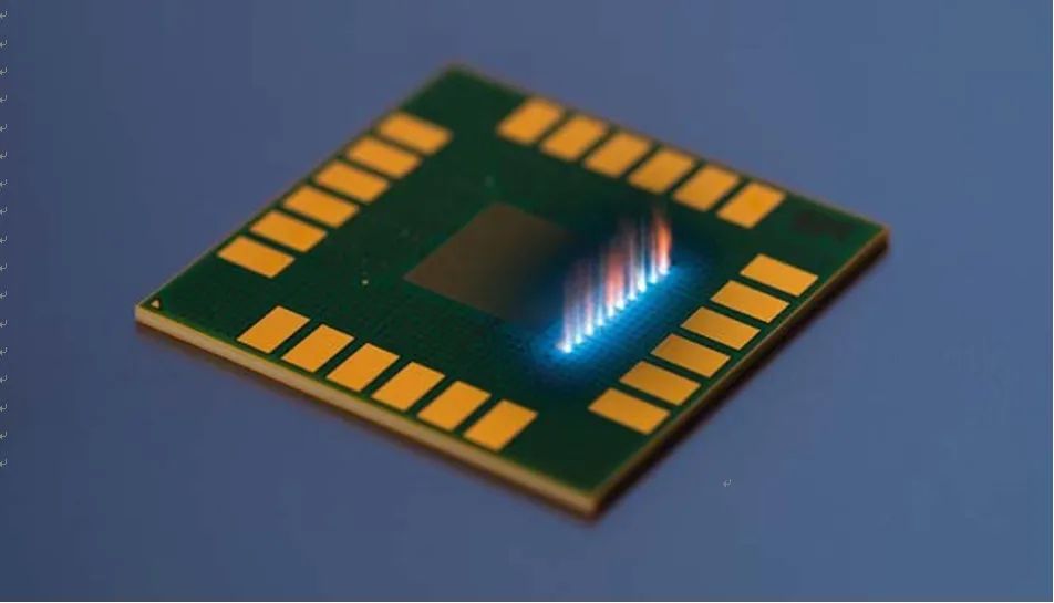 可持續(xù)高效的微加工解決方案——用高能、大功率、納秒紫外激光切割5G柔性PCB材料